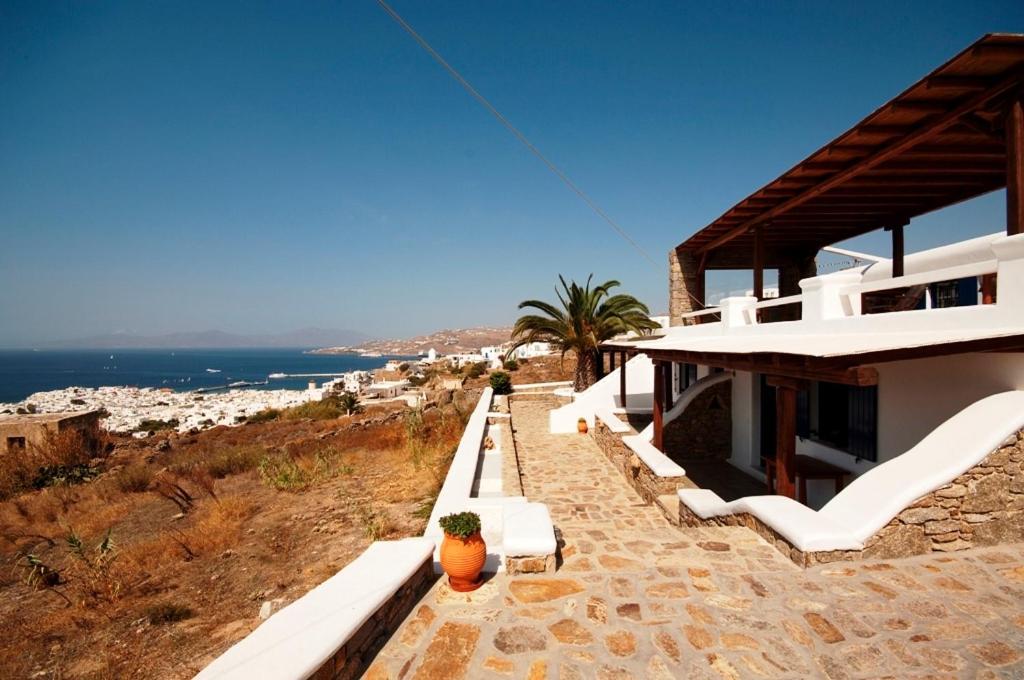 Germanos Studios Mykonos Town ภายนอก รูปภาพ