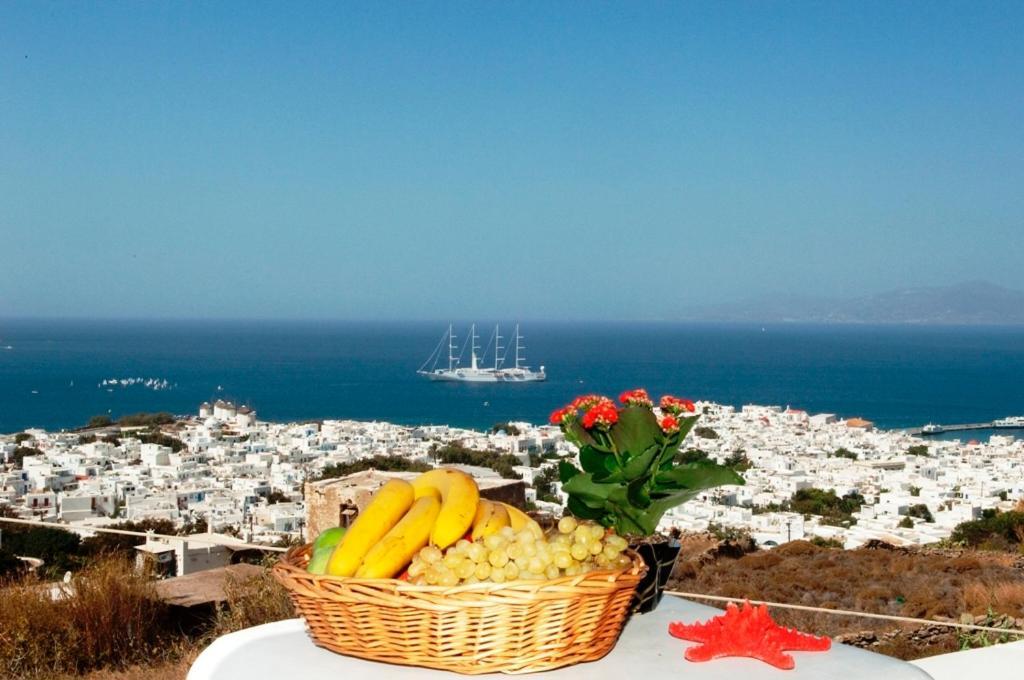 Germanos Studios Mykonos Town ภายนอก รูปภาพ